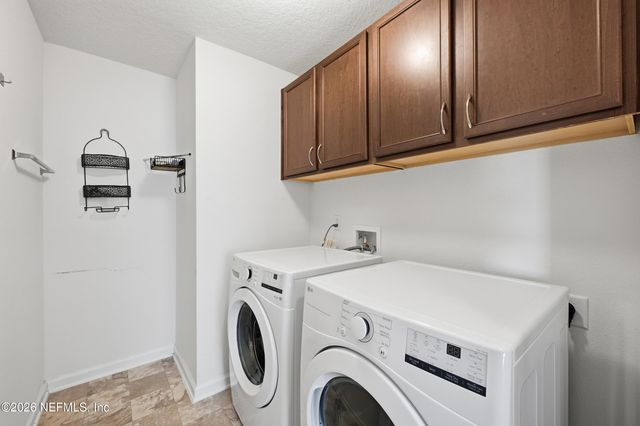 8284 VICTORY CROSSING Boulevard, Jacksonville, FL 32210