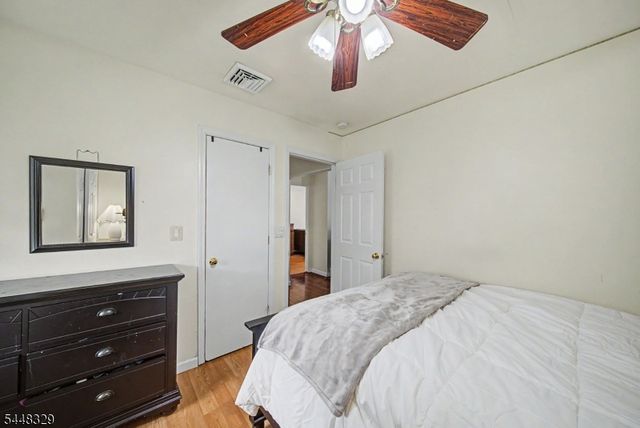 104 Lake Shore Dr, Parsippany-troy Hills Twp., NJ 07034