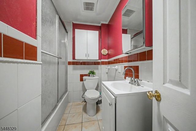 104 Lake Shore Dr, Parsippany-troy Hills Twp., NJ 07034