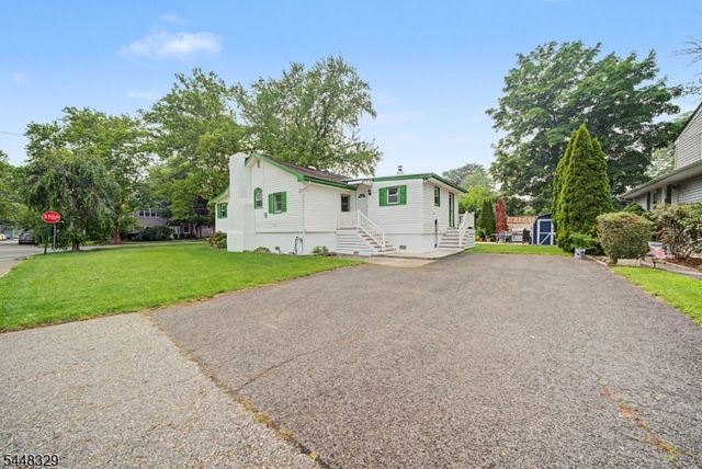 104 Lake Shore Dr, Parsippany-troy Hills Twp., NJ 07034