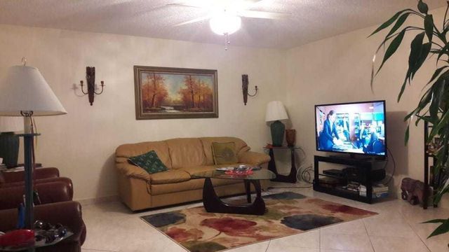 122 Normandy, Delray Beach, FL 33484