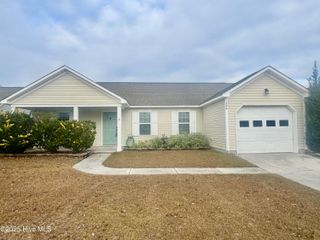 206 Red Carnation Drive, Holly Ridge, NC 28445