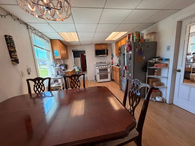 3049 E 138th Place, Burnham, IL 60633