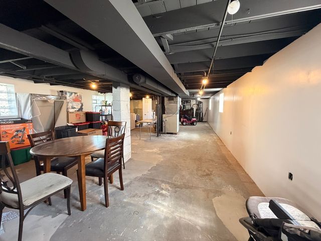 3049 E 138th Place, Burnham, IL 60633