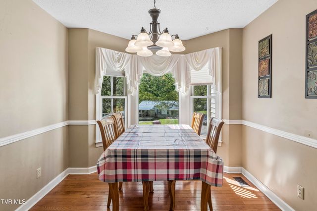 802 Chestnut Avenue, Erwin, TN 37650