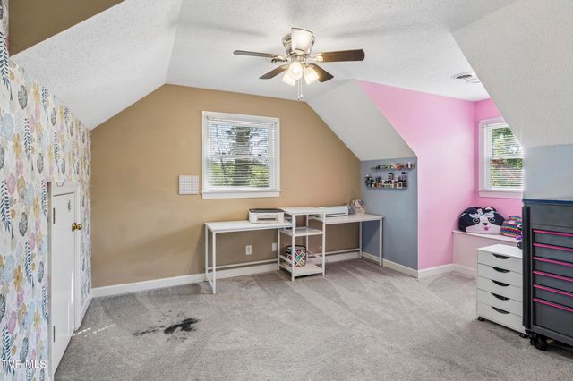 802 Chestnut Avenue, Erwin, TN 37650