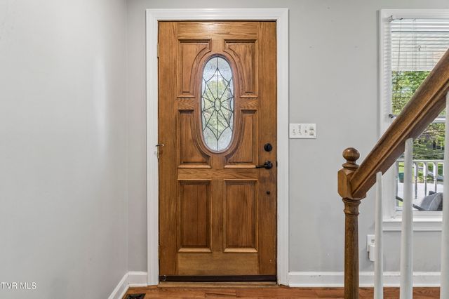 802 Chestnut Avenue, Erwin, TN 37650