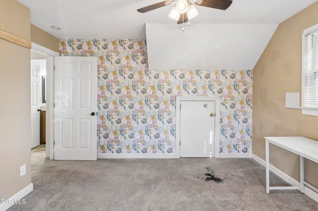 802 Chestnut Avenue, Erwin, TN 37650