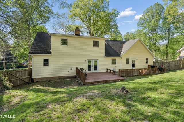 802 Chestnut Avenue, Erwin, TN 37650