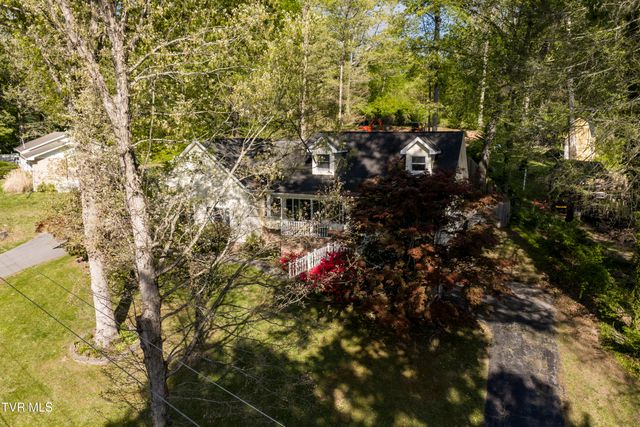 802 Chestnut Avenue, Erwin, TN 37650