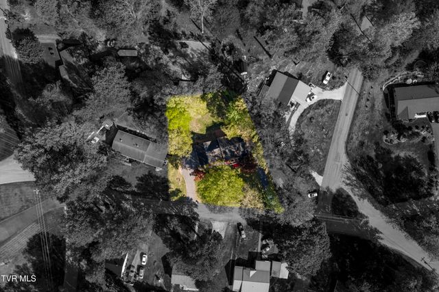 802 Chestnut Avenue, Erwin, TN 37650