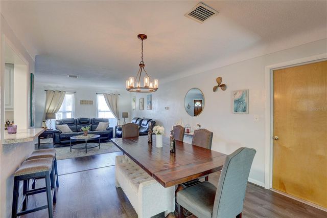 8497 137TH STREET, Seminole, FL 33776