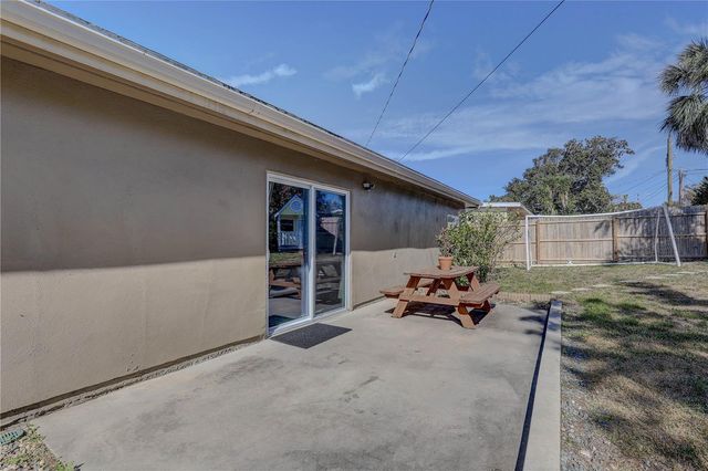 8497 137TH STREET, Seminole, FL 33776