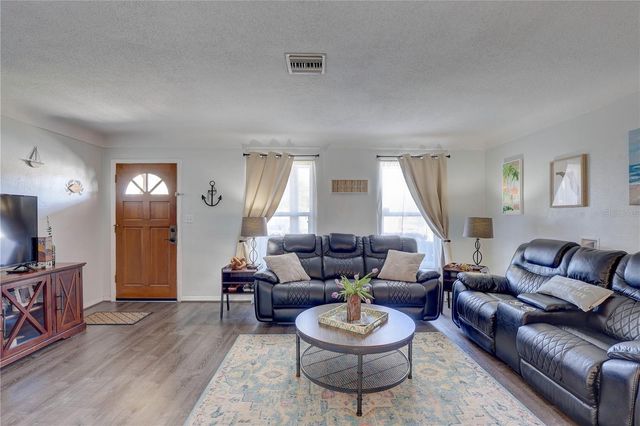 8497 137TH STREET, Seminole, FL 33776