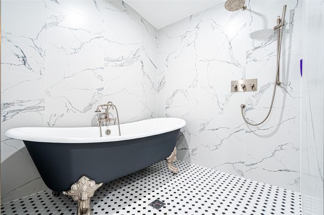 3217 Parkwood Drive, Houston, TX 77021