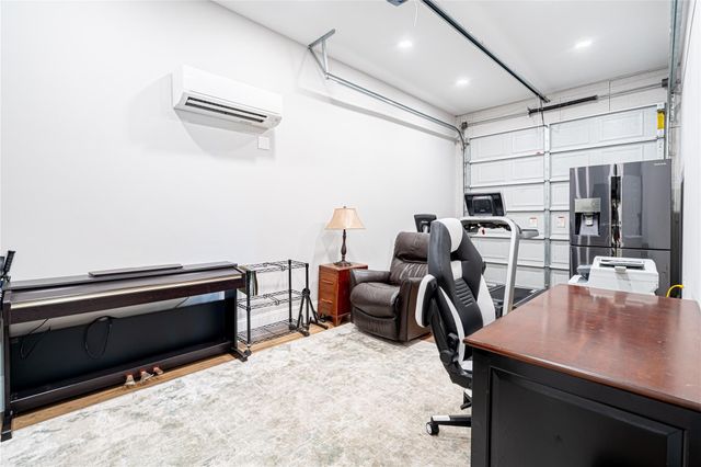 3217 Parkwood Drive, Houston, TX 77021