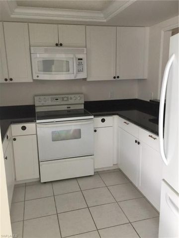 5651 Rattlesnake Hammock RD C-108, Naples, FL 34113