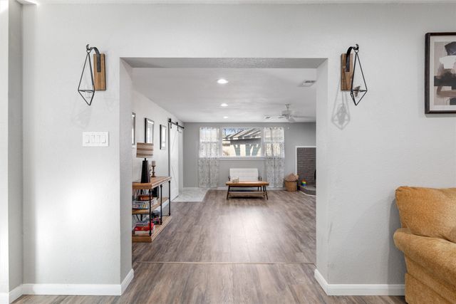 2753 Larkspur Lane, Dallas, TX 75233