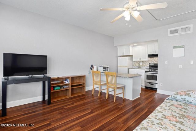 311 W ASHLEY Street 1015, Jacksonville, FL 32202