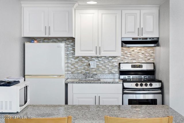311 W ASHLEY Street 1015, Jacksonville, FL 32202
