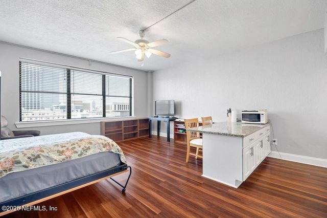 311 W ASHLEY Street 1015, Jacksonville, FL 32202