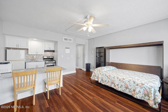 311 W ASHLEY Street 1015, Jacksonville, FL 32202