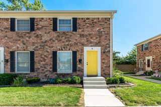 74 Tarryton Court E, 10A, Columbus, OH 43228
