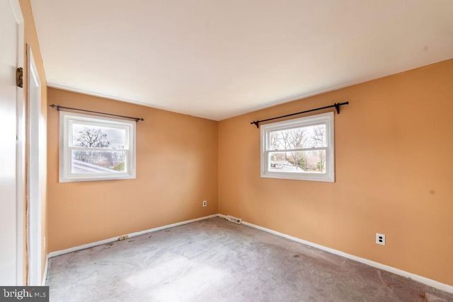 7021 96TH PL, Lanham, MD 20706