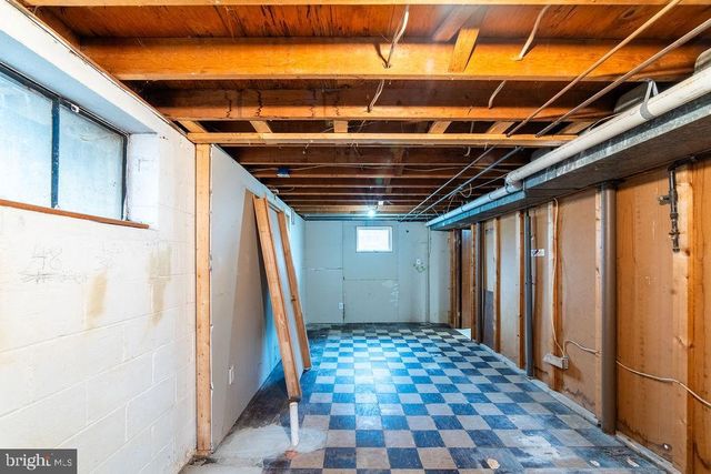 7021 96TH PL, Lanham, MD 20706