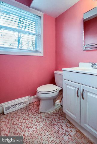 7021 96TH PL, Lanham, MD 20706