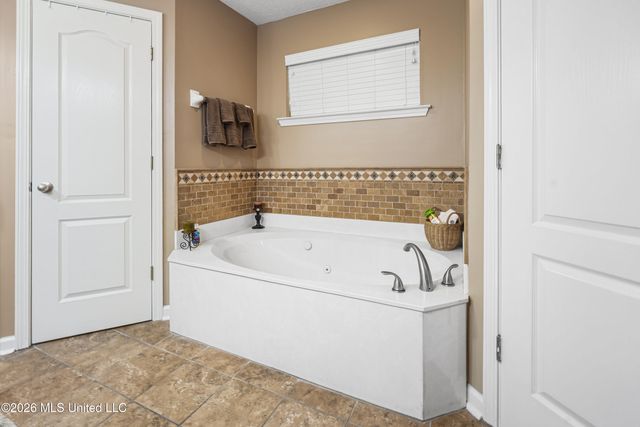 5594 Marlin Place, Olive Branch, MS 38654