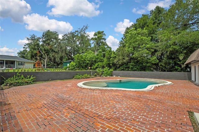 12305 LEANNE DRIVE, Dade City, FL 33525