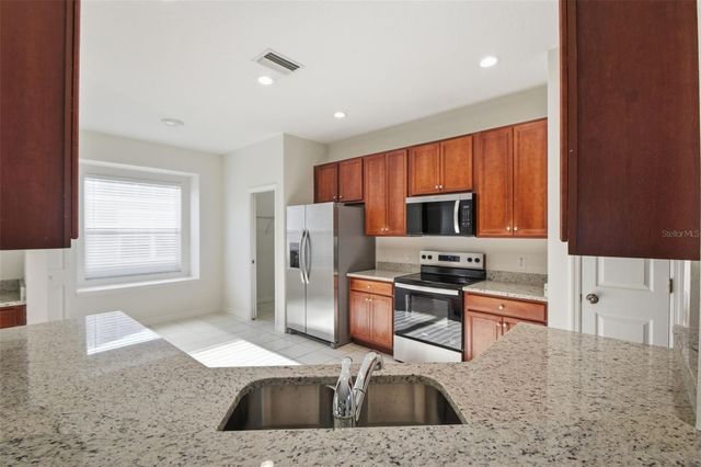 437 DUNAWAY DRIVE, Valrico, FL 33594