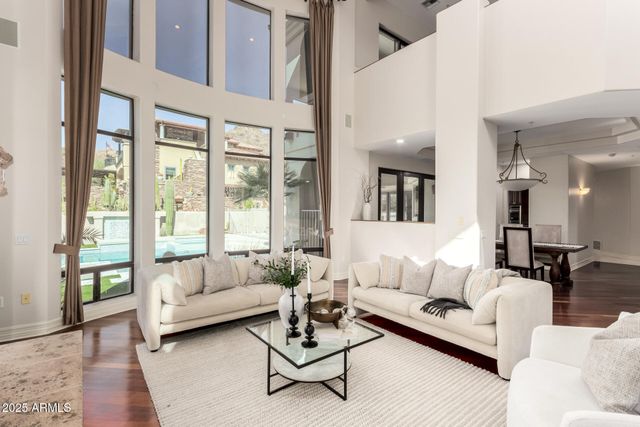 8614 N 17TH Place, Phoenix, AZ 85020