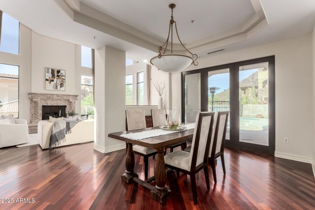 8614 N 17TH Place, Phoenix, AZ 85020