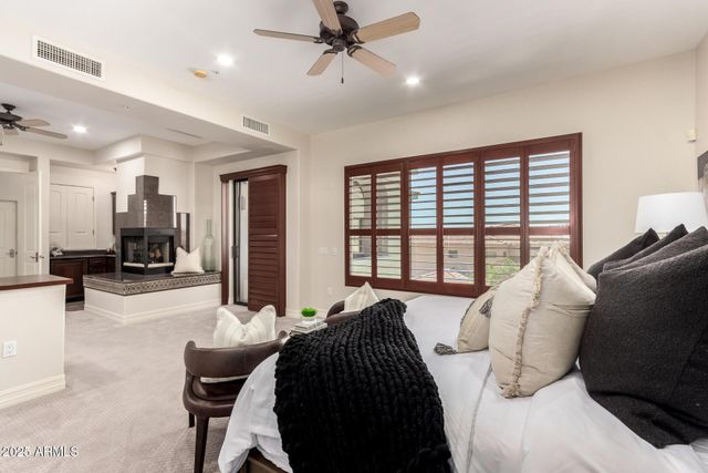 8614 N 17TH Place, Phoenix, AZ 85020