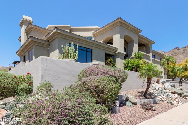 8614 N 17TH Place, Phoenix, AZ 85020