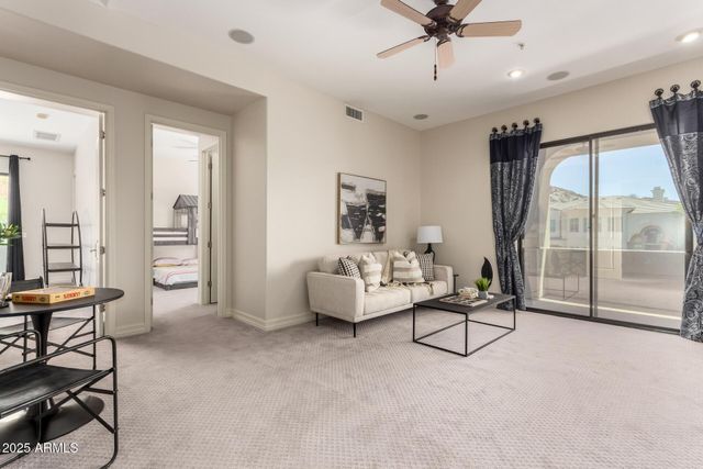 8614 N 17TH Place, Phoenix, AZ 85020