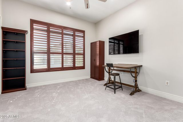 8614 N 17TH Place, Phoenix, AZ 85020