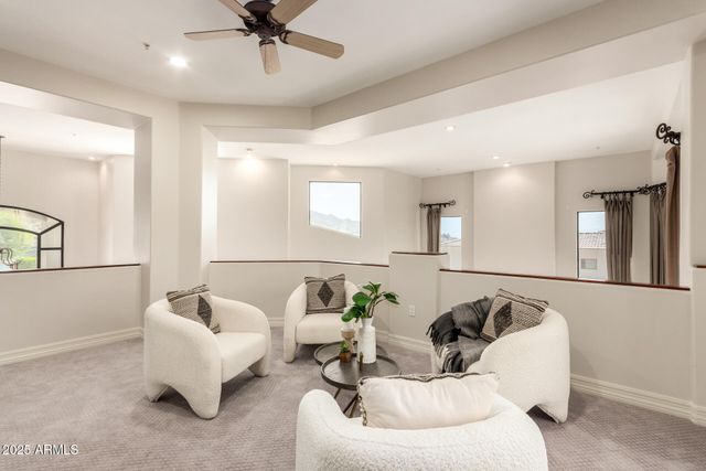 8614 N 17TH Place, Phoenix, AZ 85020