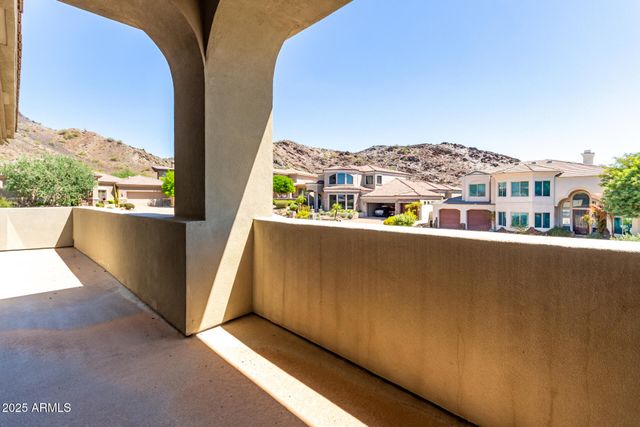 8614 N 17TH Place, Phoenix, AZ 85020