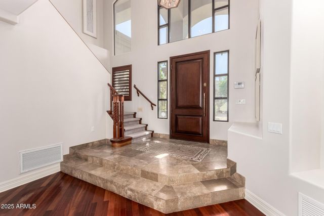 8614 N 17TH Place, Phoenix, AZ 85020