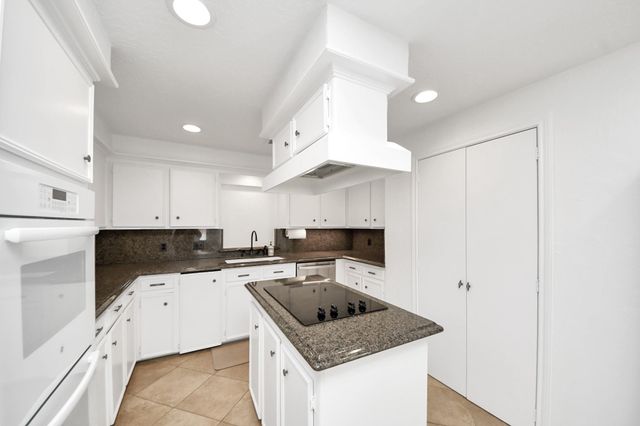 11906 Pebble Rock Drive, Houston, TX 77077
