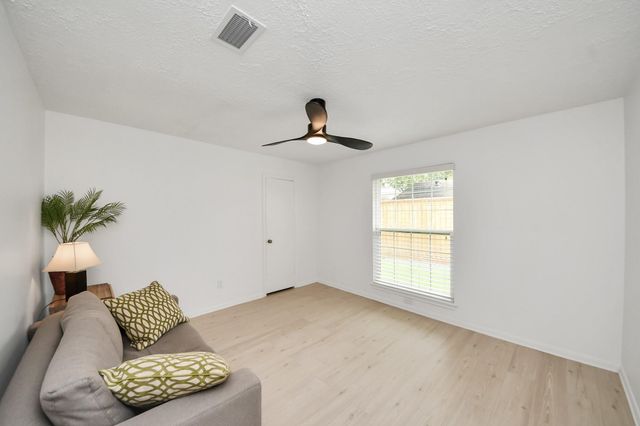 11906 Pebble Rock Drive, Houston, TX 77077