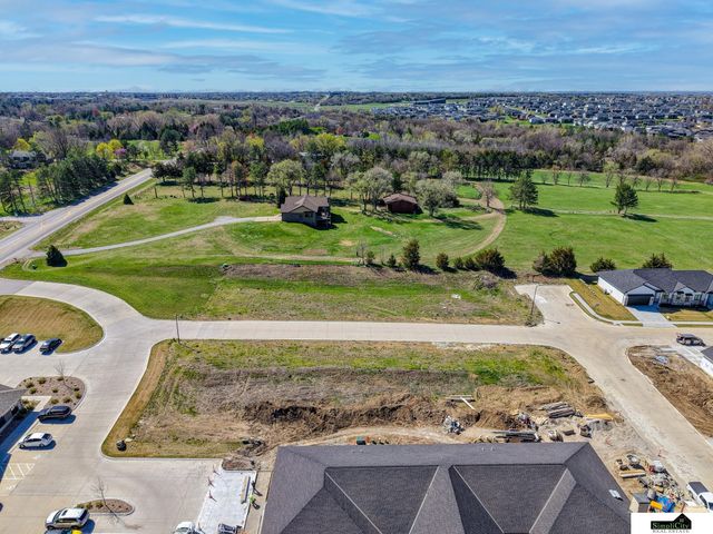 6910 Weigel Drive, Lincoln, NE 68516