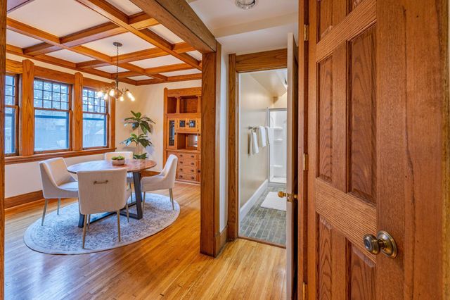 918 Goodrich Avenue A, Saint Paul, MN 55105