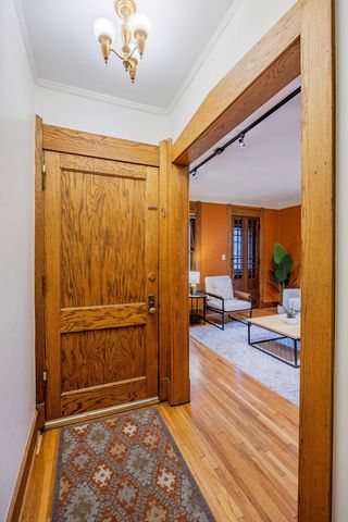 918 Goodrich Avenue A, Saint Paul, MN 55105