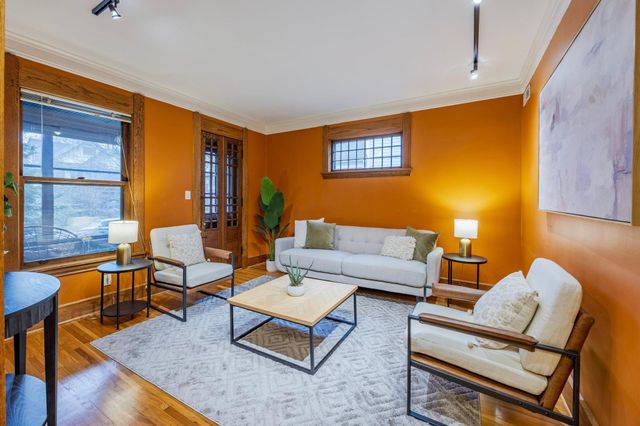 918 Goodrich Avenue A, Saint Paul, MN 55105