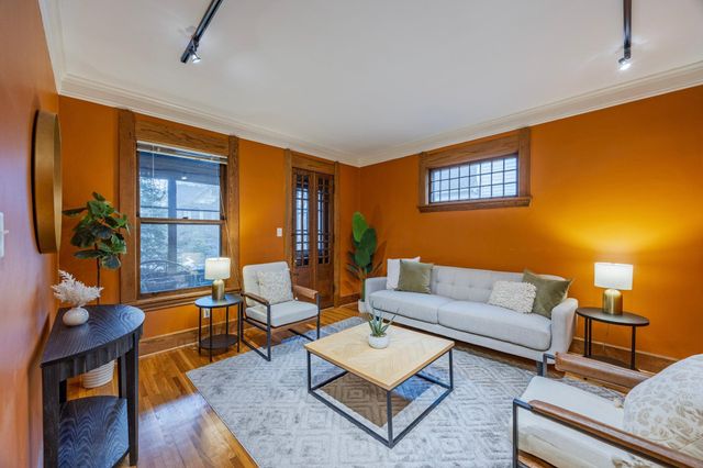 918 Goodrich Avenue A, Saint Paul, MN 55105