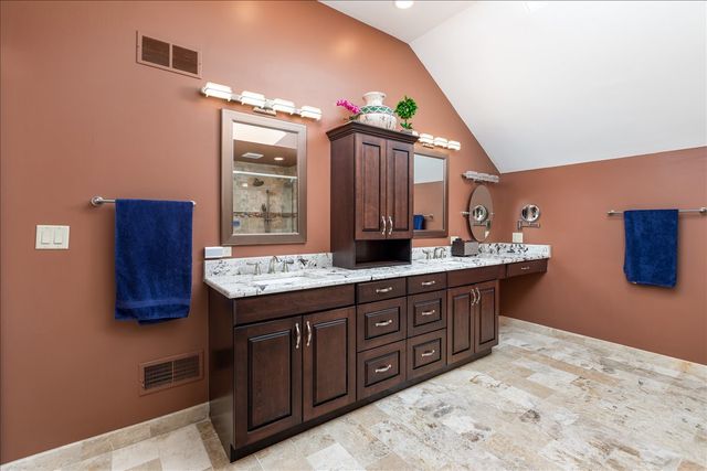 1576 Pine Lake Drive, Naperville, IL 60564